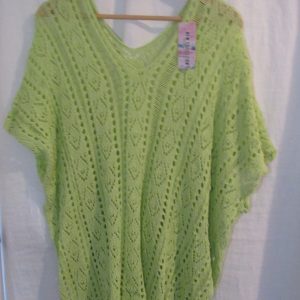 New Ladies Green Lacy Tunic Top One Size fits sizes 18 20 22