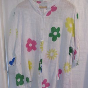 New Ladies White Flower Cotton Shirt One Size fits sizes 16 18 20 22