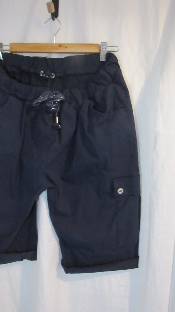 New Ladies Navy Blue CARGO Magic Shorts One Size fits sizes 18 20 22 Size 2 - Image 3