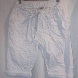 NEW Ladies White Magic Shorts Plus Size One Size Fits sizes 18 20 22 Size 2