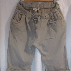 NEW Ladies Mocha Magic Shorts Plus Size One Size Fits sizes 18 20 22 Size 2