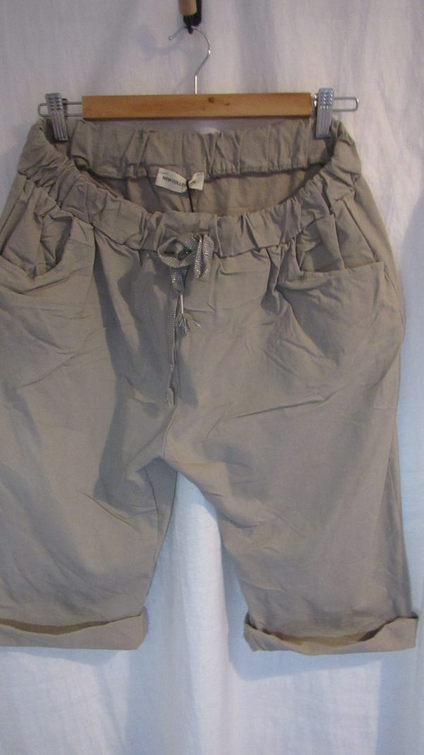 NEW Ladies Mocha Magic Shorts Plus Size One Size Fits sizes 18 20 22 Size 2 - Image 3