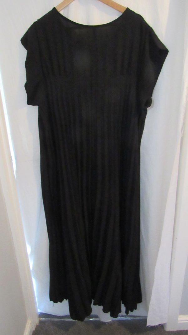 New Ladies Black Pleated Maxi Dress One Size fits sizes 18 20 22 24 - Image 5