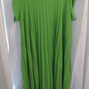New Ladies Green Pleated Maxi Dress One Size fits sizes 18 20 22 24