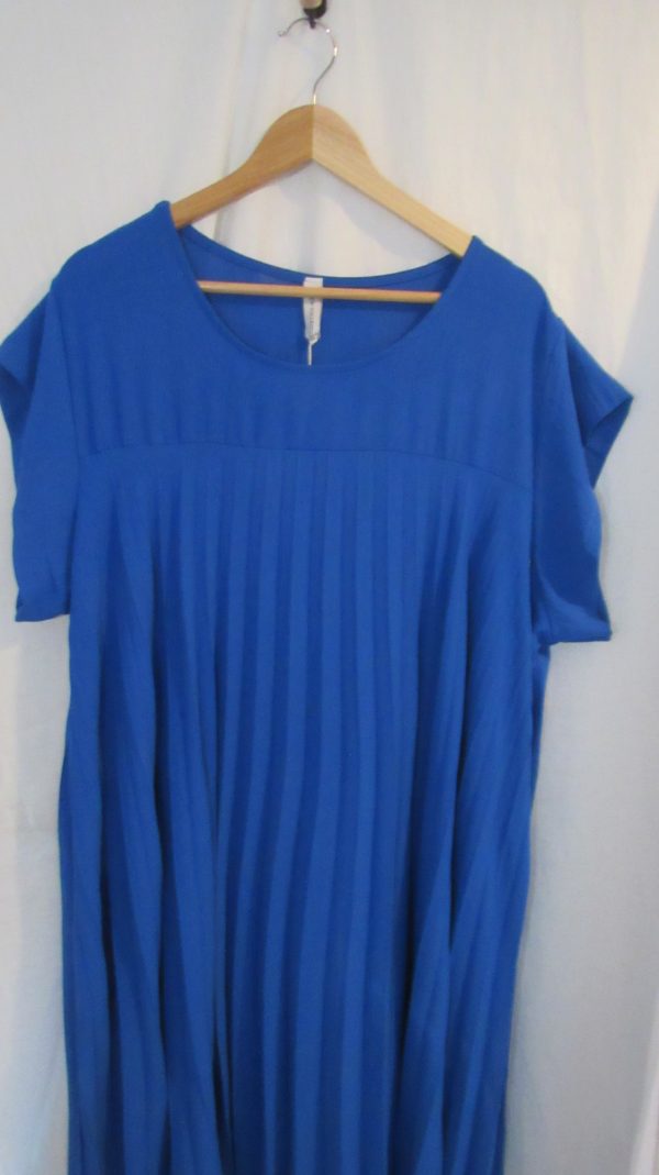 New Ladies Royal Blue Pleated Maxi Dress One Size fits sizes 18 20 22 24 - Image 3