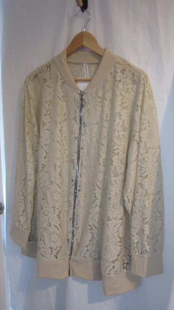 New Ladies Beige Lacy Plus Size Bomber Jacket One Size fits sizes 16 18 20 22 - Image 5