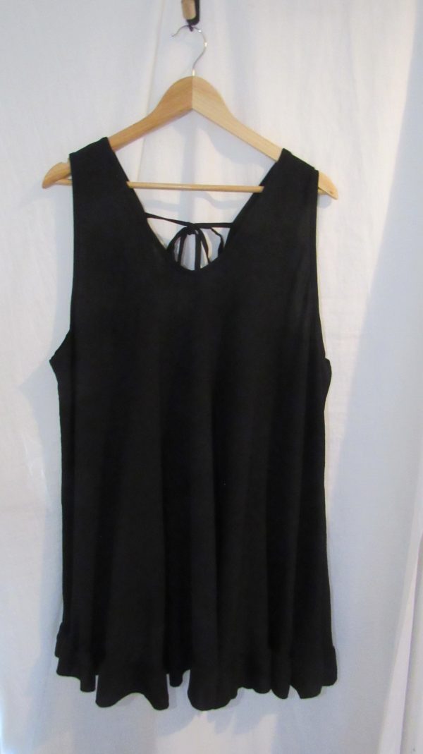 New Ladies Black Frill Bottom V Neck Tie Back Tunic Top One Size fits sizes 18 20 22 24