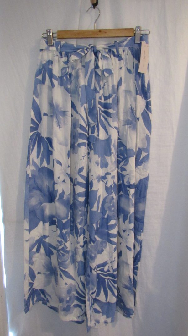 New Ladies Blue Floral Palazzo Wide Leg Trousers One size fits sizes 18 20 22