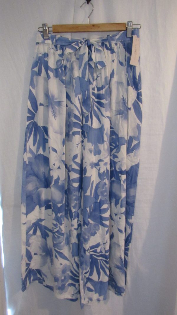 New Ladies Blue Floral Palazzo Wide Leg Trousers One size fits sizes 18 20 22 - Image 2