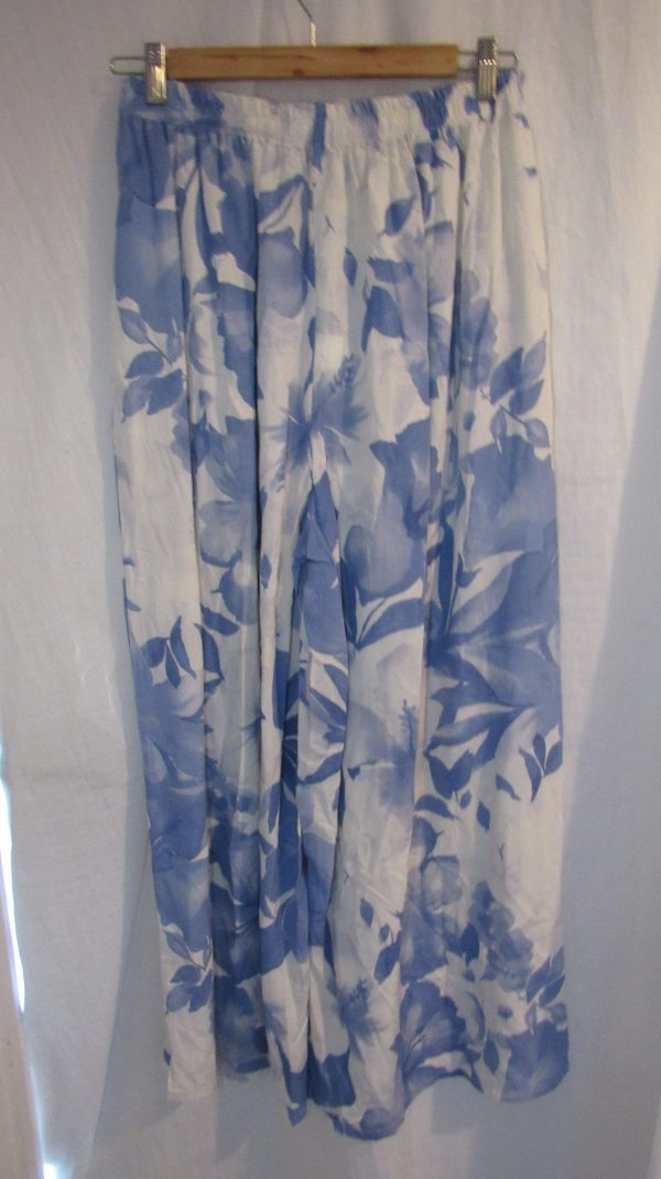 New Ladies Blue Floral Palazzo Wide Leg Trousers One size fits sizes 18 20 22 - Image 5