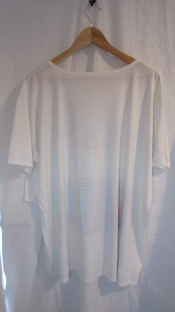 New Ladies White Shoe Print T-shirt One Size fits sizes 16 18 20 22 - Image 4