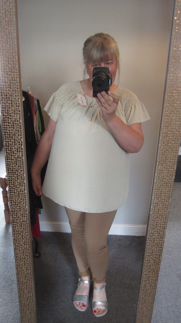 New Ladies Beige Ruffle Sleeve Top One Size fits sizes 16 18 20 22 - Image 7
