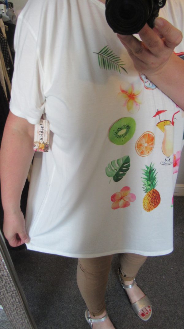 New Ladies White Summer Print T-shirt One Size fits sizes 16 18 20 22 - Image 7