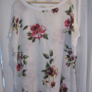 SALE SALE SALE New Ladies White Floral Linen Pocket Tunic Plus Size Top One Size fits sizes 20 22 24 26 NON RETURNABLE