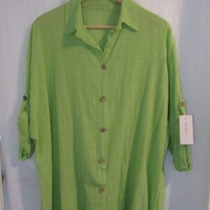 New Ladies Green Button Up Shirt One Size fits sizes 18 20 22