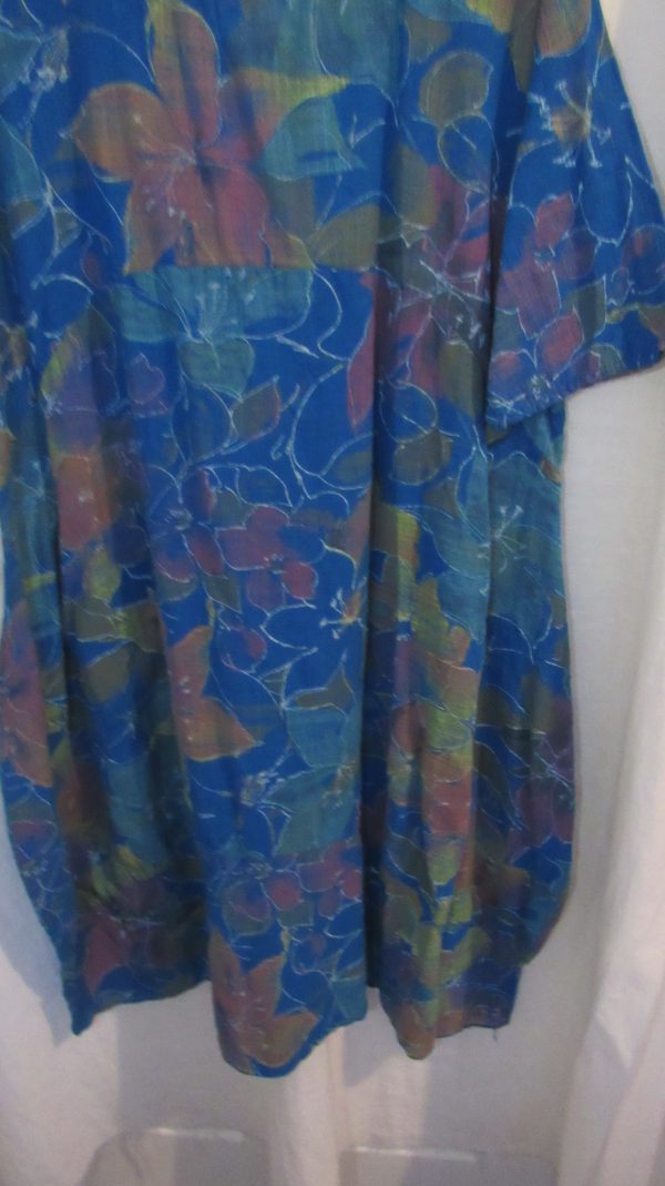New Ladies Royal Blue Pocket Floral Summer Dress Plus One Size fits sizes 18 20 22 - Image 4