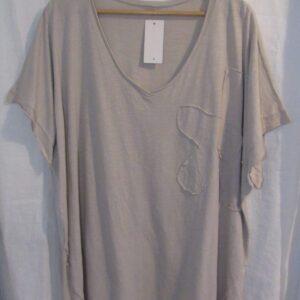 New Ladies Beige Flower T-shirt One Size fits sizes 18 20 22
