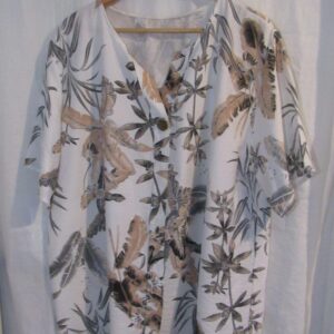 New Ladies Beige with Black Floral V Neck Button Tunic Top One Size fits sizes 18 20 22