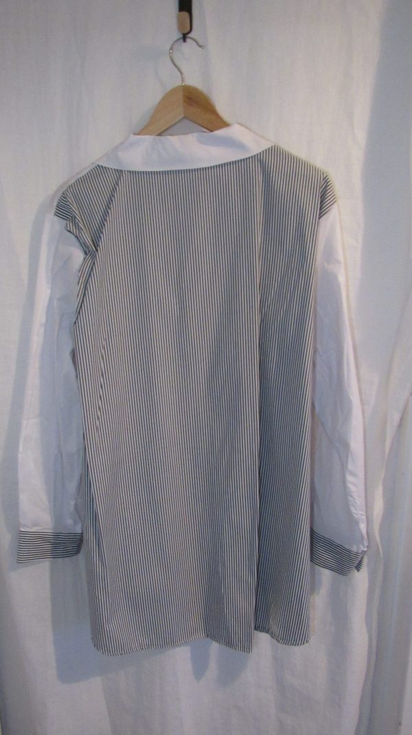 SALE SALE SALE New Ladies Black Striped Plus Size Button up Shirt One Size fits sizes 18 20 22 NON RETURNABLE - Image 5