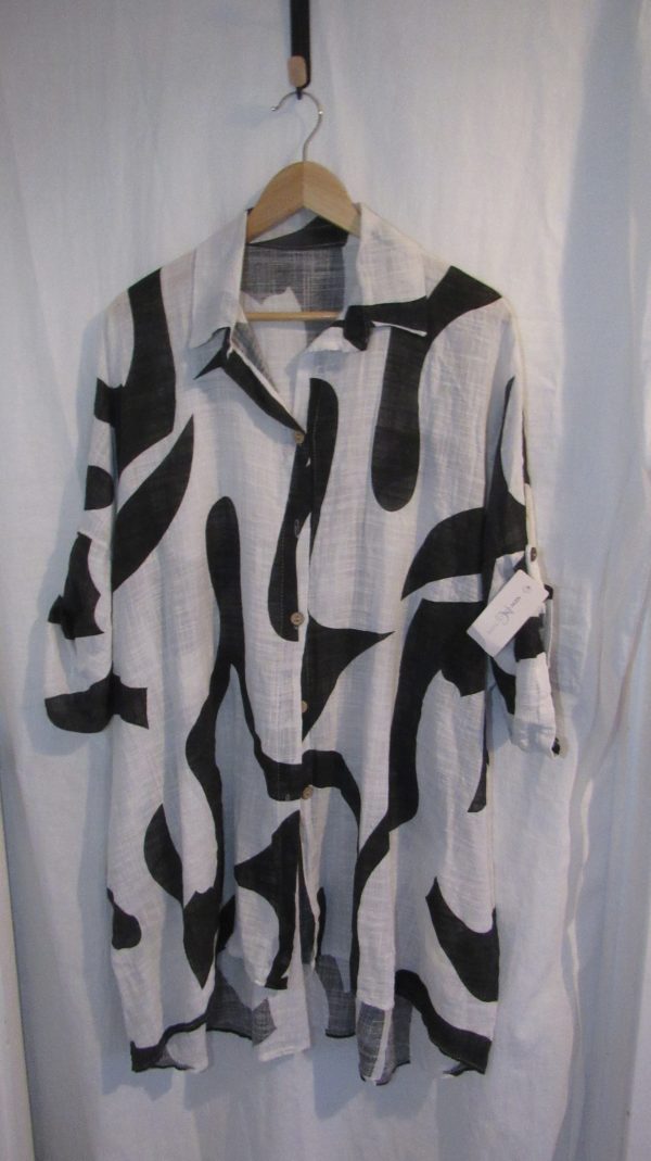 New Ladies Black White Swirl Button Up Cheesecloth Shirt One Size fits sizes 18 20 22