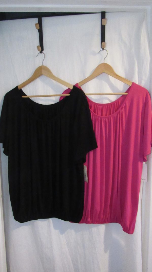 Bundle deal 1 x Cerise and 1 x Black T-shirt One Size fits sizes 18 20 22