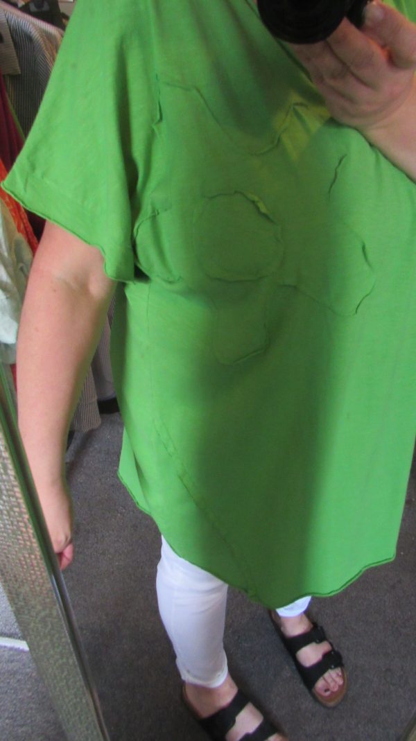 SALE SALE SALE New Ladies Green Flower T-shirt One Size fits sizes 18 20 22 NON RETURNABLE - Image 8