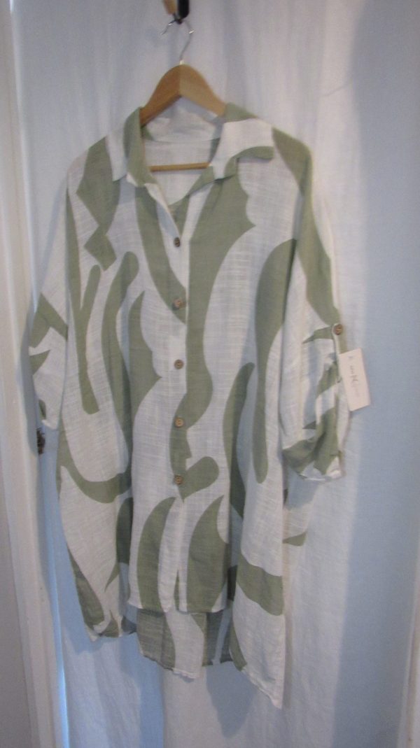 New Ladies Sage White Swirl Button Up Cheesecloth Shirt One Size fits sizes 18 20 22 - Image 4