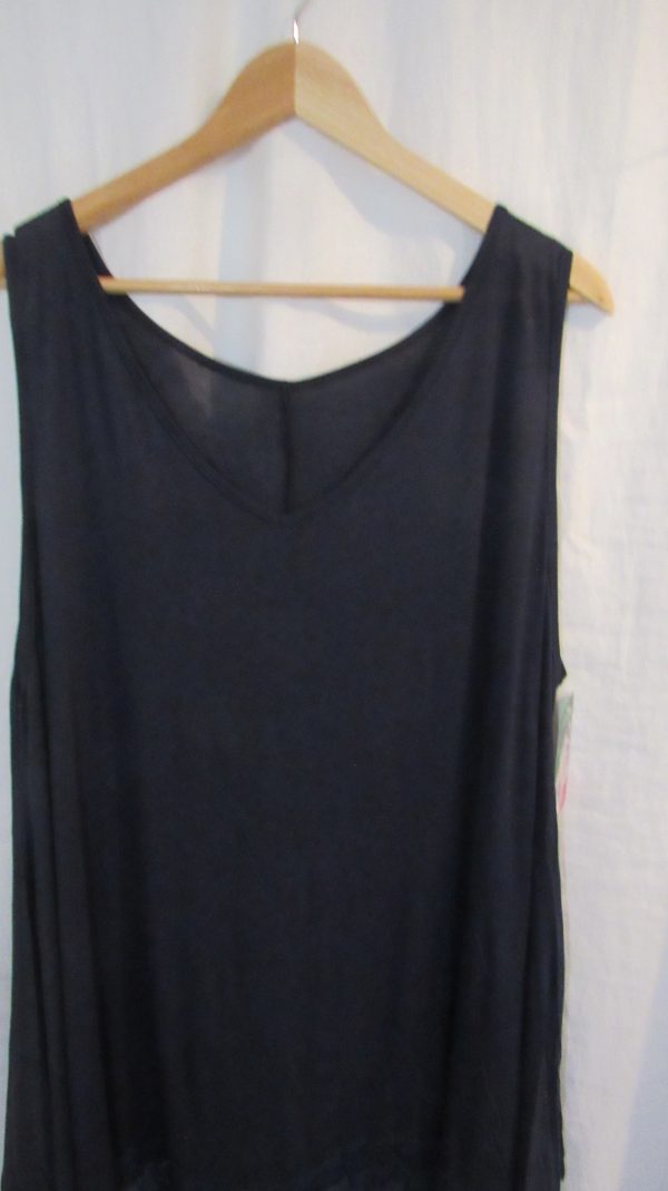 New Ladies Navy Blue Lacy Bottom Longer Length Top V Neck One Size fits sizes 18 20 22 - Image 3