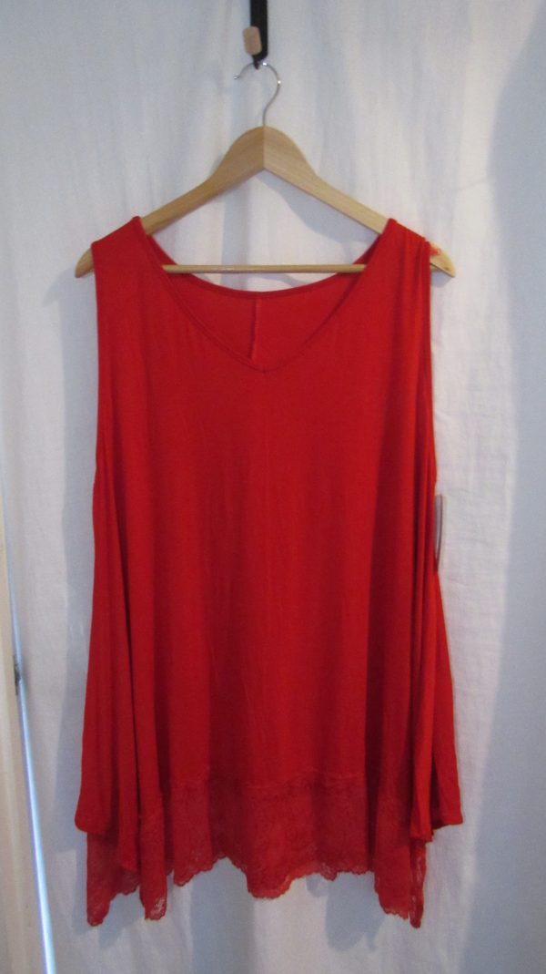 New Ladies Red Lacy Bottom Longer Length Top V Neck One Size fits sizes 18 20 22