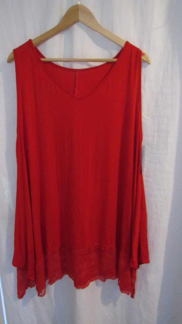New Ladies Red Lacy Bottom Longer Length Top V Neck One Size fits sizes 18 20 22 - Image 3