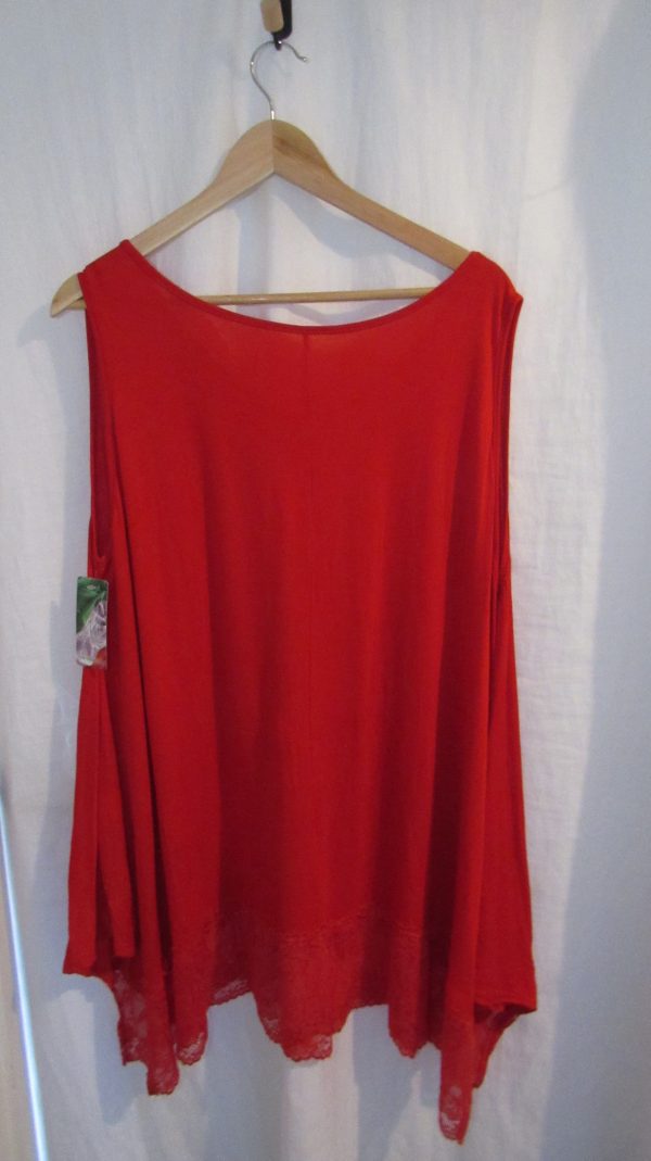 New Ladies Red Lacy Bottom Longer Length Top V Neck One Size fits sizes 18 20 22 - Image 4
