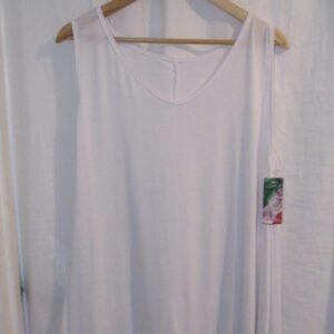 New Ladies White Lacy Bottom Longer Length Top V Neck One Size fits sizes 18 20 22