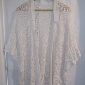 New Ladies White Lacy Open Cardigan One Size fits sizes 18 20 22