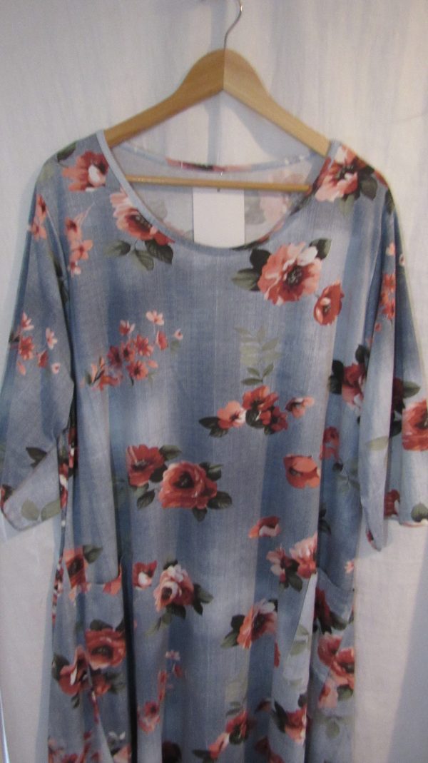New Ladies Lighter Blue Rose Dress One Size fits sizes 18 20 22 24 - Image 3