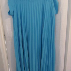 New Ladies Turquoise Pleated Maxi Dress One Size fits sizes 18 20 22 24