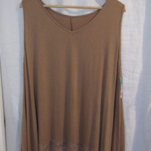 New Ladies Lacy Bottom Mocha Longer Length Top V Neck One Size fits sizes 18 20 22