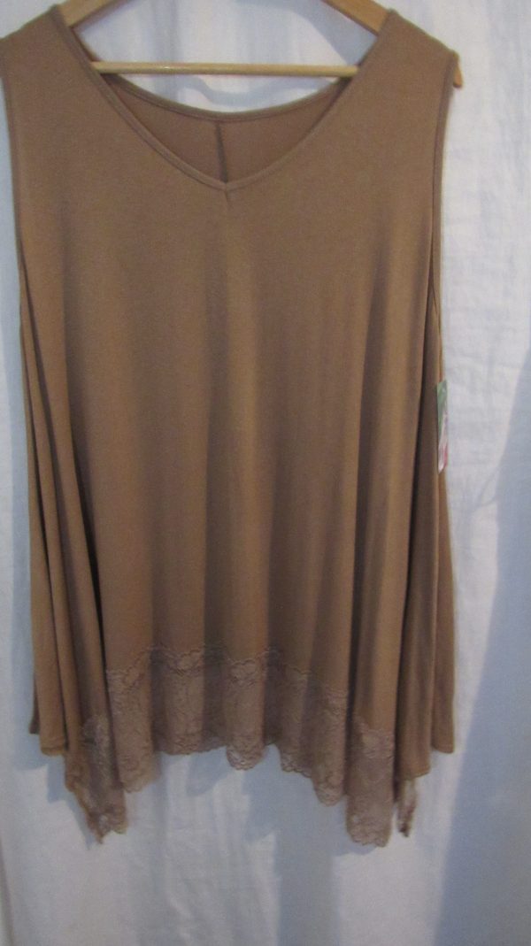 New Ladies Lacy Bottom Mocha Longer Length Top V Neck One Size fits sizes 18 20 22 - Image 4