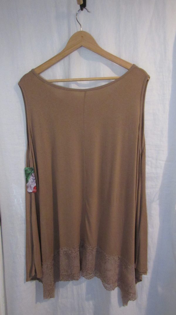 New Ladies Lacy Bottom Mocha Longer Length Top V Neck One Size fits sizes 18 20 22 - Image 5