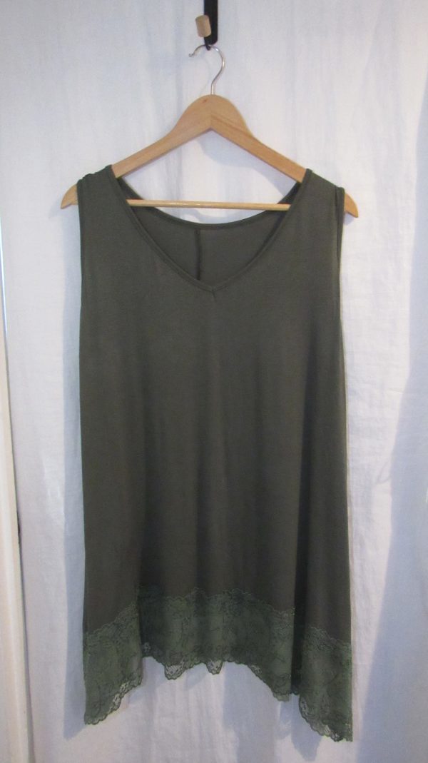 New Ladies Lacy Bottom Khaki Green Longer Length Top V Neck One Size fits sizes 18 20 22