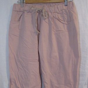 NEW Ladies Pale Pink Magic Shorts Plus Size One Size Fits sizes 18 20 22 Size 2