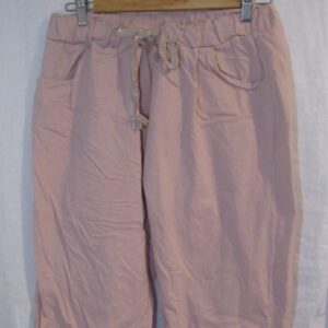 NEW Ladies Pale Pink Magic Shorts Plus Size One Size Fits sizes 18 20 22 Size 2