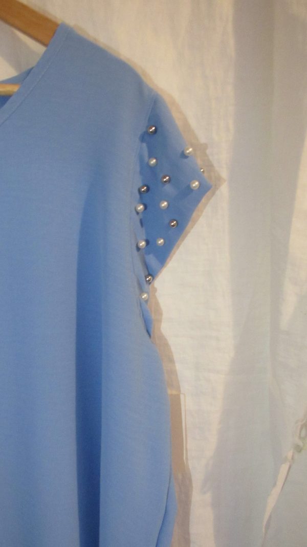 New Ladies Pale Blue Pearls on the sleeves Tunic Top One Size fits sizes 16 18 20 22 - Image 3
