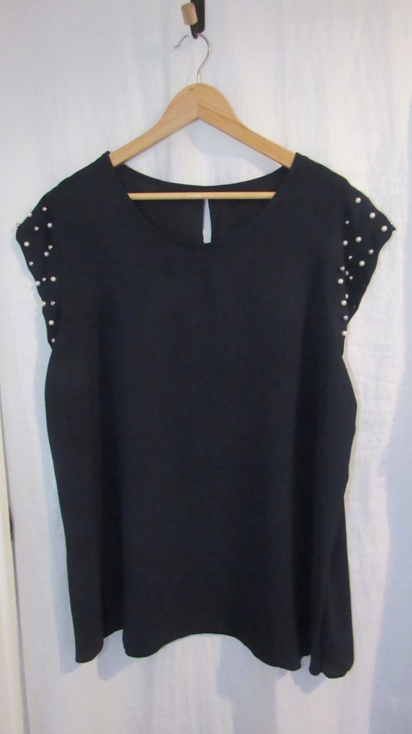 New Ladies Navy Blue Pearls on the sleeves Tunic Top One Size fits sizes 16 18 20 22