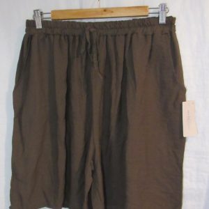 New Ladies Brown Pocket Shorts One size fits sizes 16 18 20 22