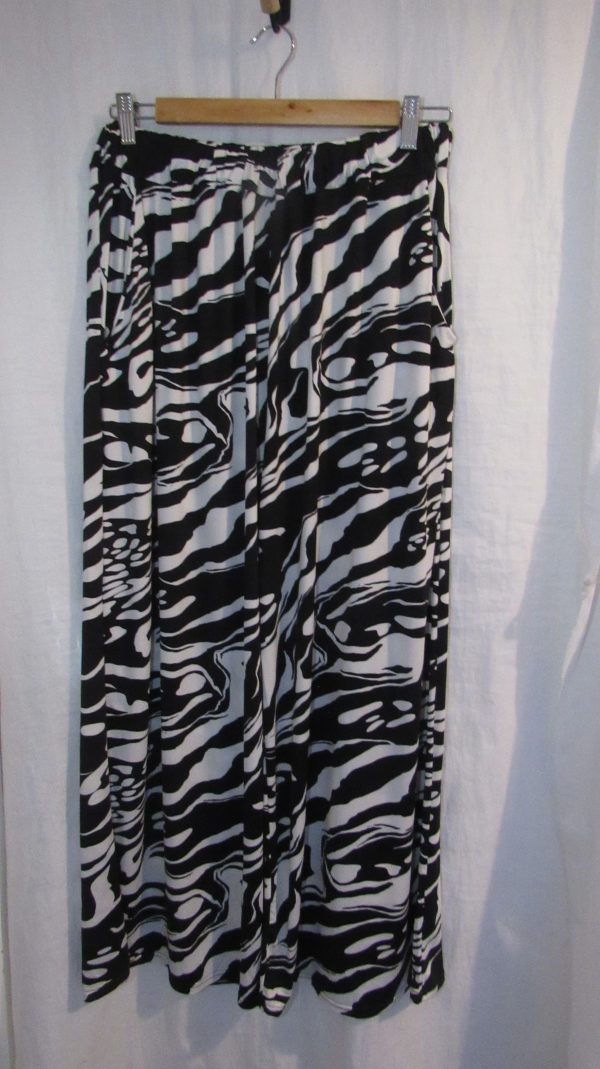 New Ladies Black White Silky Palazzo Wide Leg Trousers One size fits sizes 18 20 22