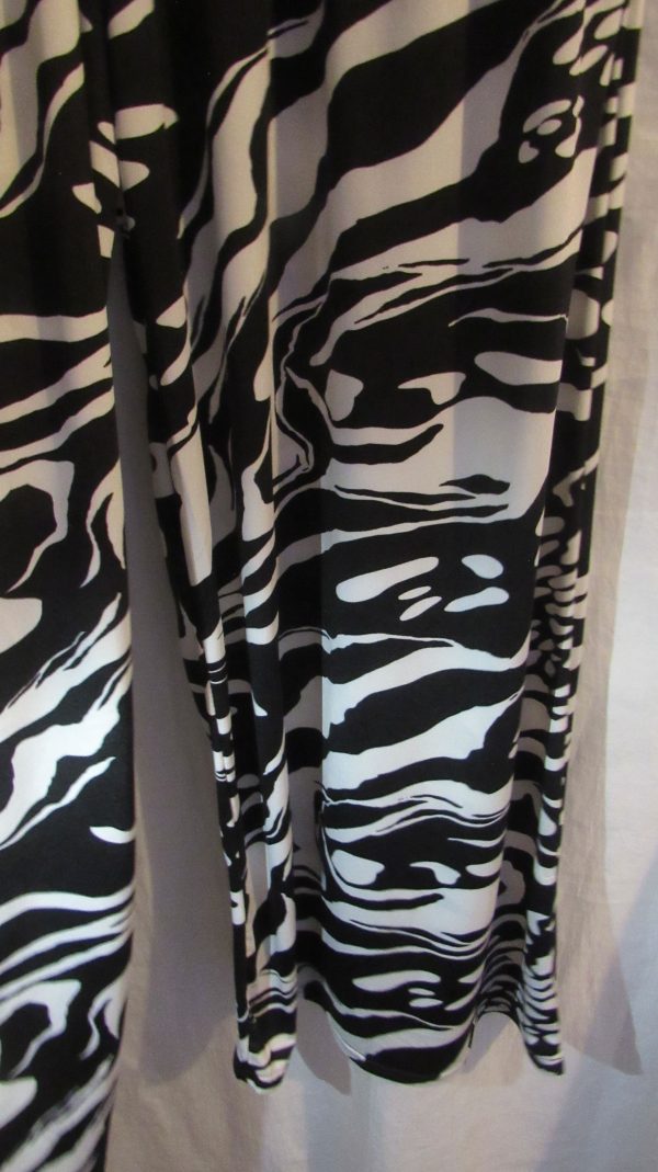 New Ladies Black White Silky Palazzo Wide Leg Trousers One size fits sizes 18 20 22 - Image 4