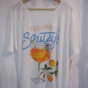 New Ladies White Glass Print T-shirt One Size fits sizes 16 18 20 22