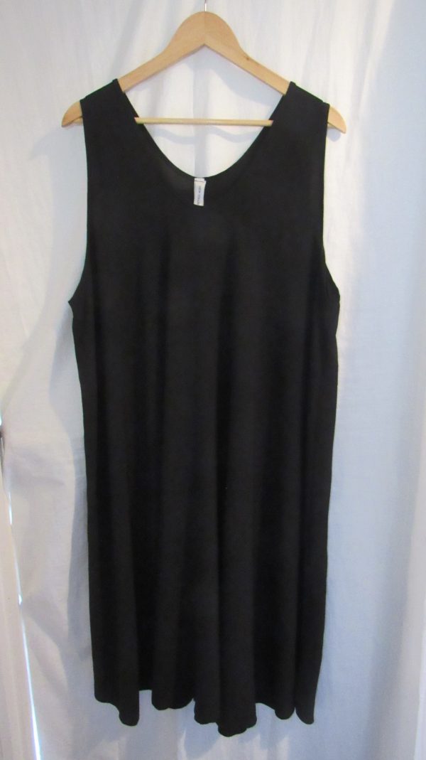 New Ladies Black Sleeveless Swing Dress One Size fits sizes 18 20 22 24