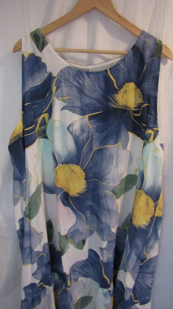New Ladies Blue Floral Sleeveless Sun Dress One Size fits sizes 18 20 22 - Image 3