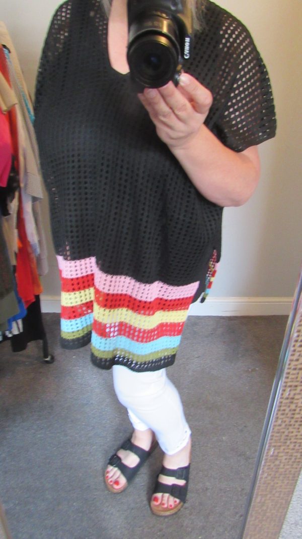 New Ladies Black with Multicoloured Bottom Knitted Top One Size fits sizes 16 18 20 22 - Image 8